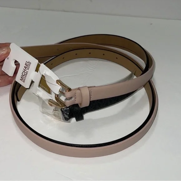 Michael Kors Women’s Genuine Leather 2 For 1 Belt Set.size XL. NWT